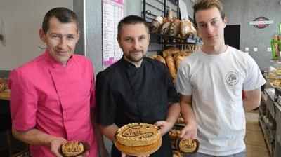 Le Calais Un Gateau Tres Hauts De France A Landrethun Le Nord Nord Littoral Le Calais Un Gateau Tres Hauts De France A Landrethun Le Nord Nord Littoral